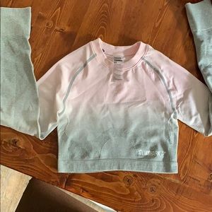 Gymshark ombré crop long sleeve.